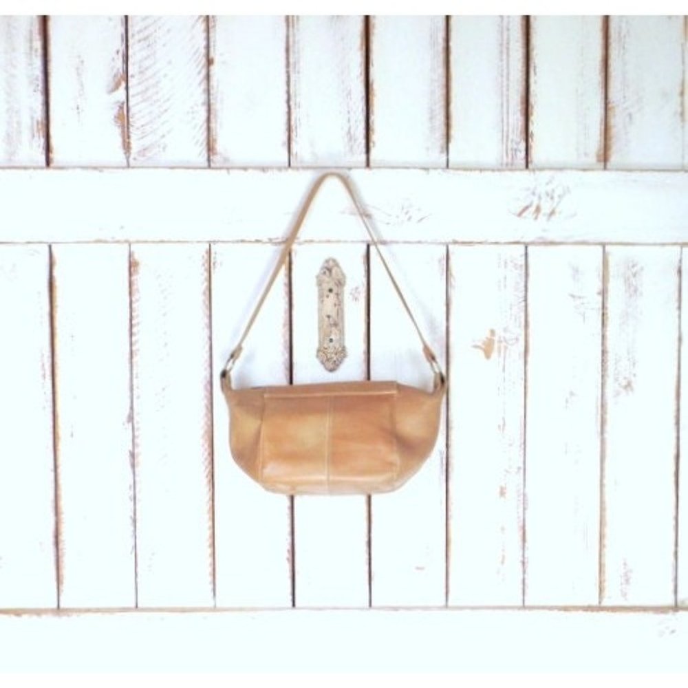 Tan brown leather shoulder purse/light brown leather hand bag